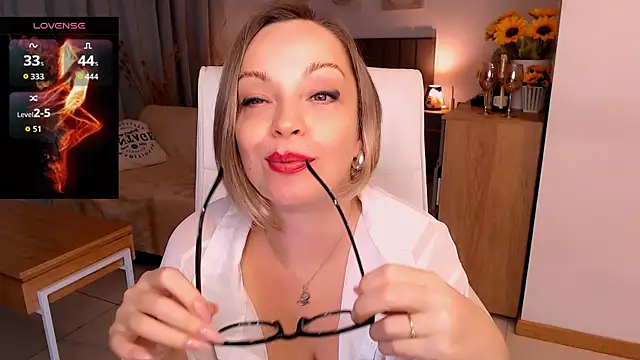 Tilly_Eliot webcam