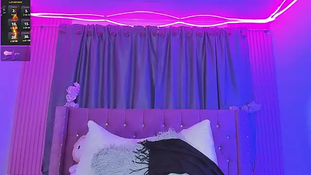 Nayla-Mouna webcam