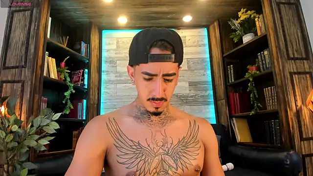 Donovan_Desmond webcam