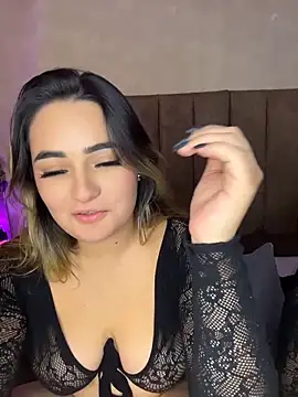 Antonella_Julieta webcam