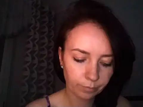 JenniferAlone webcam