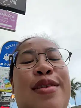 Ponthip webcam