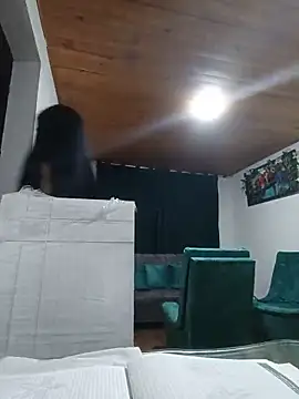 _Dr-Luna_1 live cam on StripChat