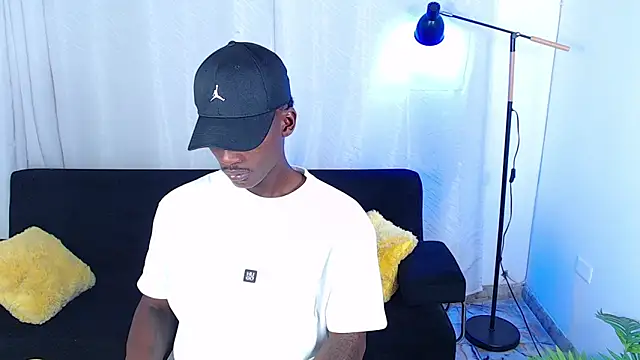alexaandro18 webcam