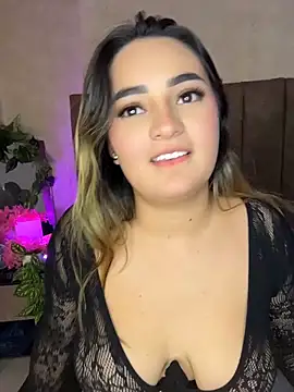 Antonella_Julieta webcam