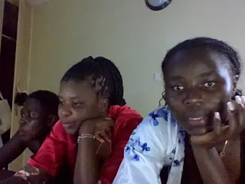 roziebeauty webcam
