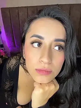 Antonella_Julieta webcam