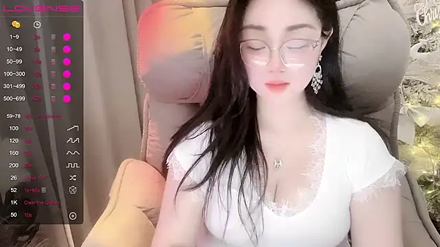 Monica-666888- webcam