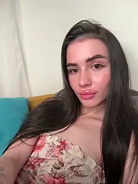 Watch SofiaLaLight live on EroticFlix - High definition streams