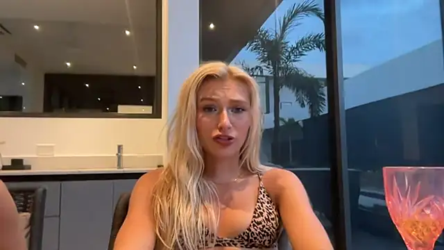 Watch alyssaajones live on EroticFlix - High definition streams
