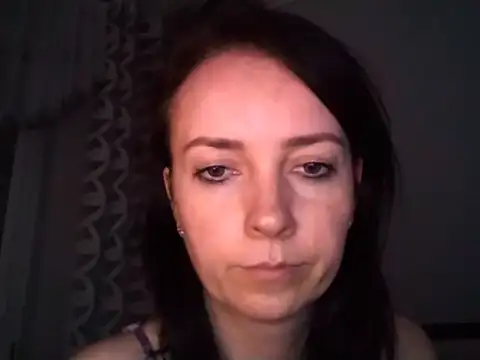 JenniferAlone webcam