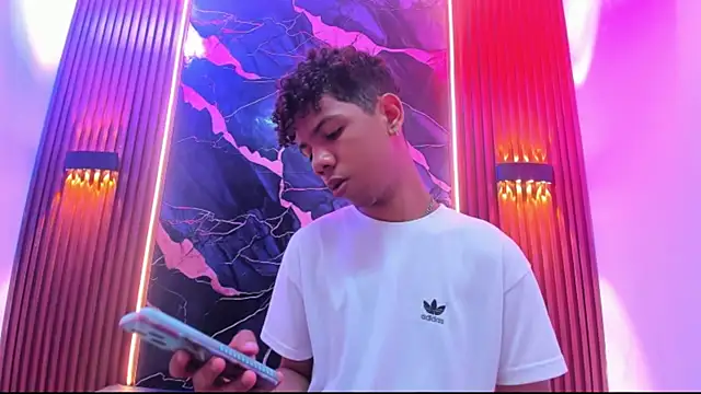 Amers_bigcock webcam