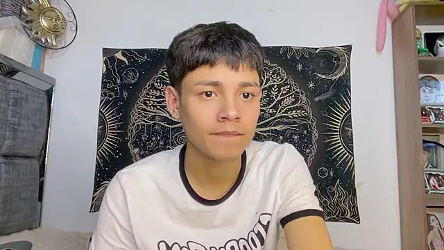 Bldavioro45 - Male webcam sex chat