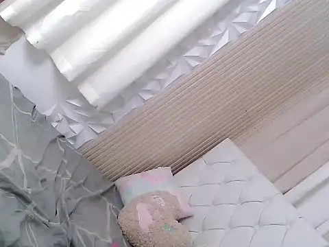 twerkitlike_twinkle webcam