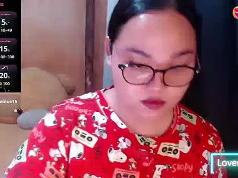_Lylia webcam