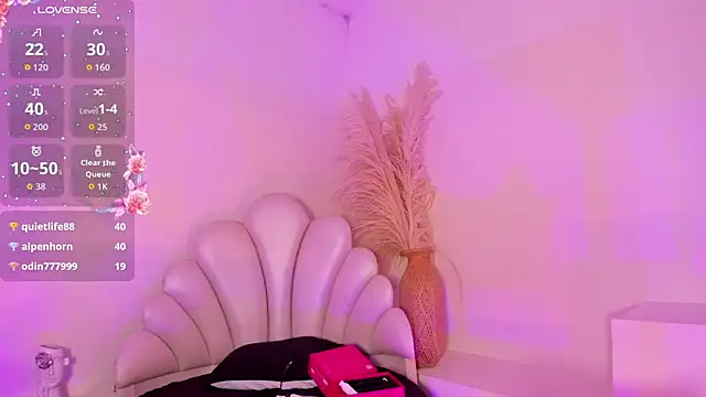 SelenaRogers webcam