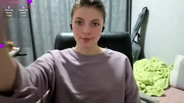 Watch CutieAnny live on EroticFlix - High definition streams