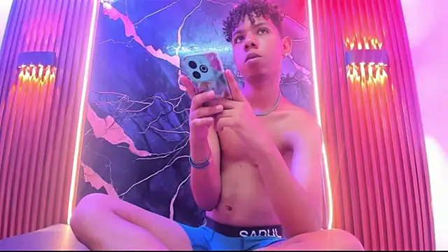 Amers_bigcock webcam