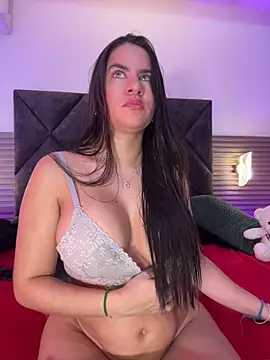 Zafira_Alabi webcam