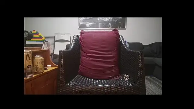 tyyson03 (Ask my age) - big glassplugg im my ass. 5 min