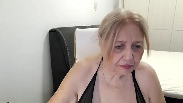 SusiLifeXXX webcam