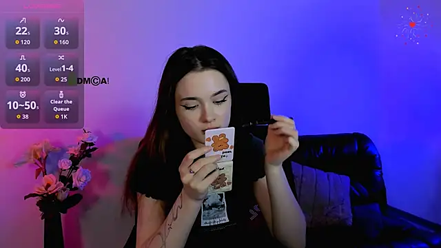 liana_kisses webcam