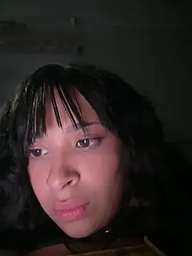 Sasha-firee live cam on StripChat