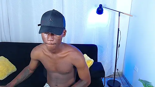 alexaandro18 webcam