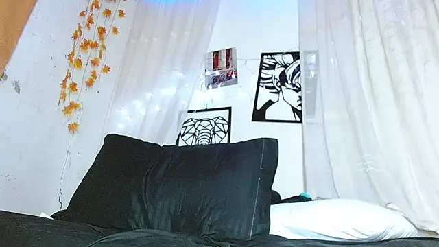 angel_bonbom webcam