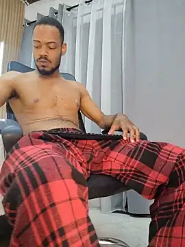Oliver_bigblack_cock live cam on StripChat