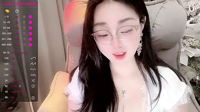 Monica-666888- webcam