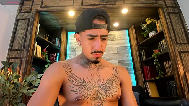 Donovan_Desmond webcam