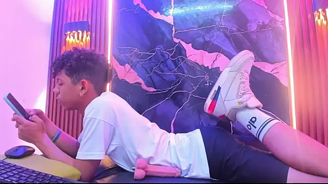 Amers_bigcock webcam