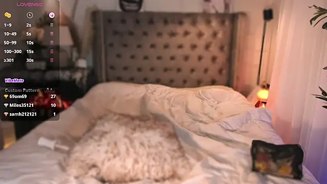 ParisianDoll webcam