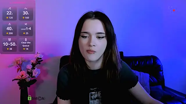 liana_kisses webcam