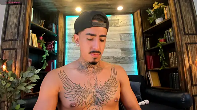 Donovan_Desmond webcam