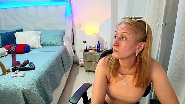 Naty_Stone webcam