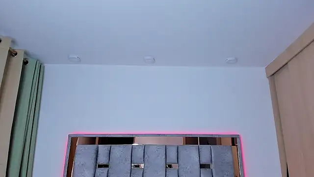 orionblaze69_ live cam on StripChat
