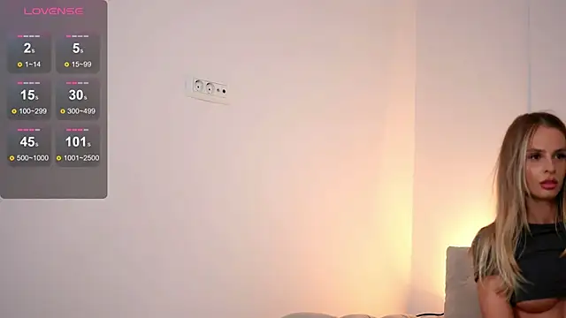 elarashine (F young) - Dripping all the way up 💦