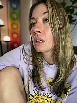 MiraKisss webcam