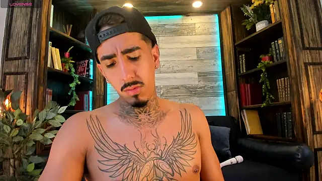Donovan_Desmond webcam