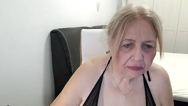 SusiLifeXXX webcam