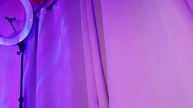 Paulina_g3 live cam on StripChat