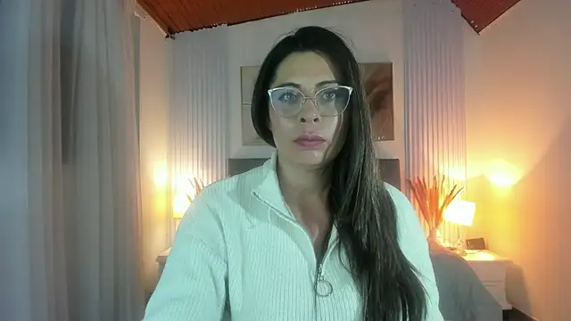 _lara1 live cam on StripChat