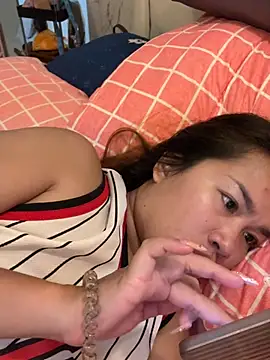 Ponthip webcam