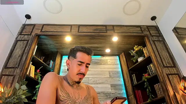 Donovan_Desmond webcam