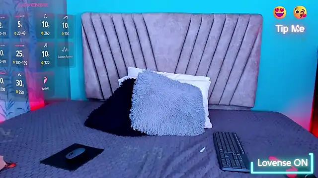 KathalinaRivas live cam on StripChat
