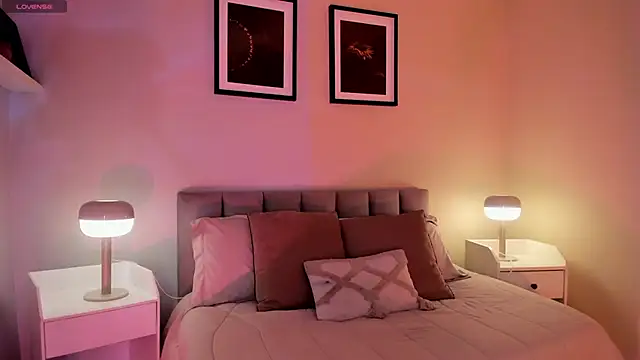 Violetta_Nur webcam