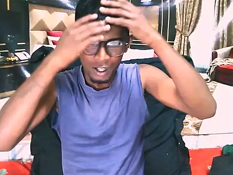 IndianThuggin webcam