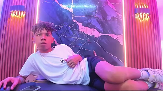 Amers_bigcock webcam